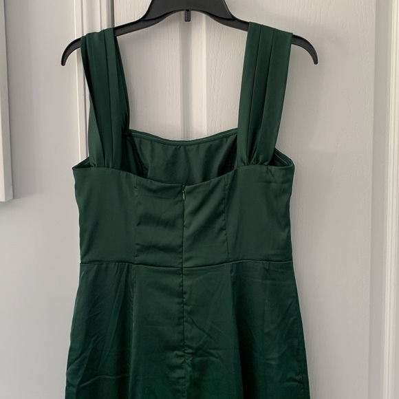 Showpo. Amethyst Green dress front split holidays bridesmaids size 8 Prom satin‎ - Picture 8 of 16